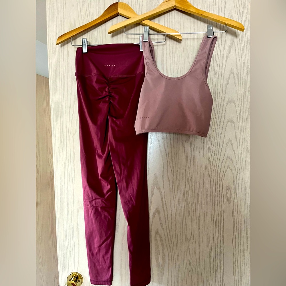Gym scrunch butt pants and reversible bra top